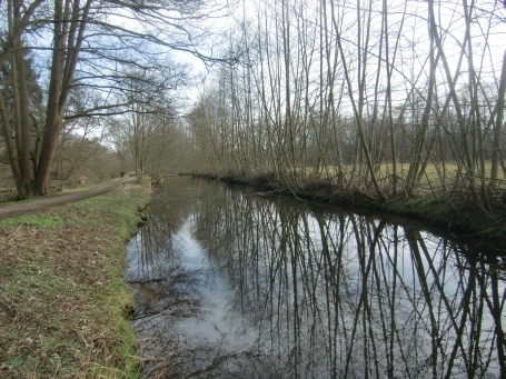 Brüggen : Wanderweg an der Schwalm entlang